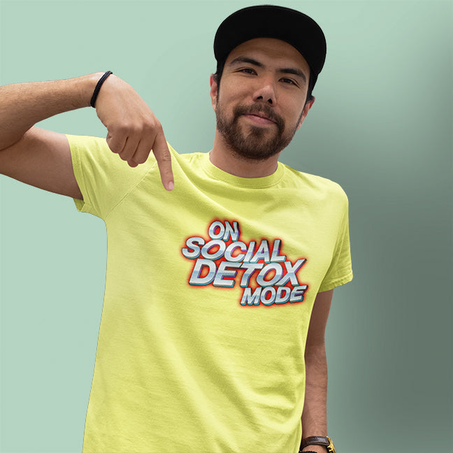 ON SOCIAL DETOX MODE UNISEX TSHIRT